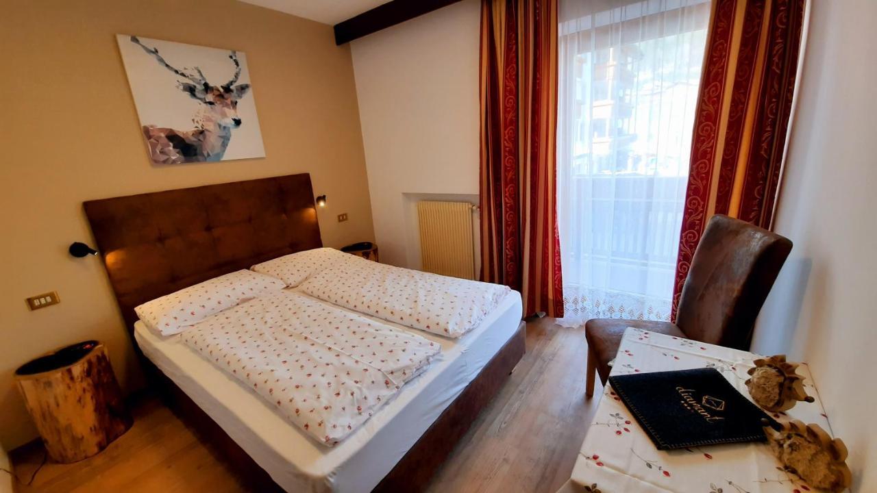 Garni Hotel Residence Diamant San Vigilio Di Marebbe Room photo